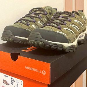 BRAND NEW - Moab 2 Ventilator Merrell's - Olive - Womans 9